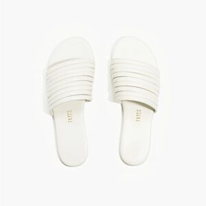 Nwt Tkees Caro - Cream.  New with Dustbag!